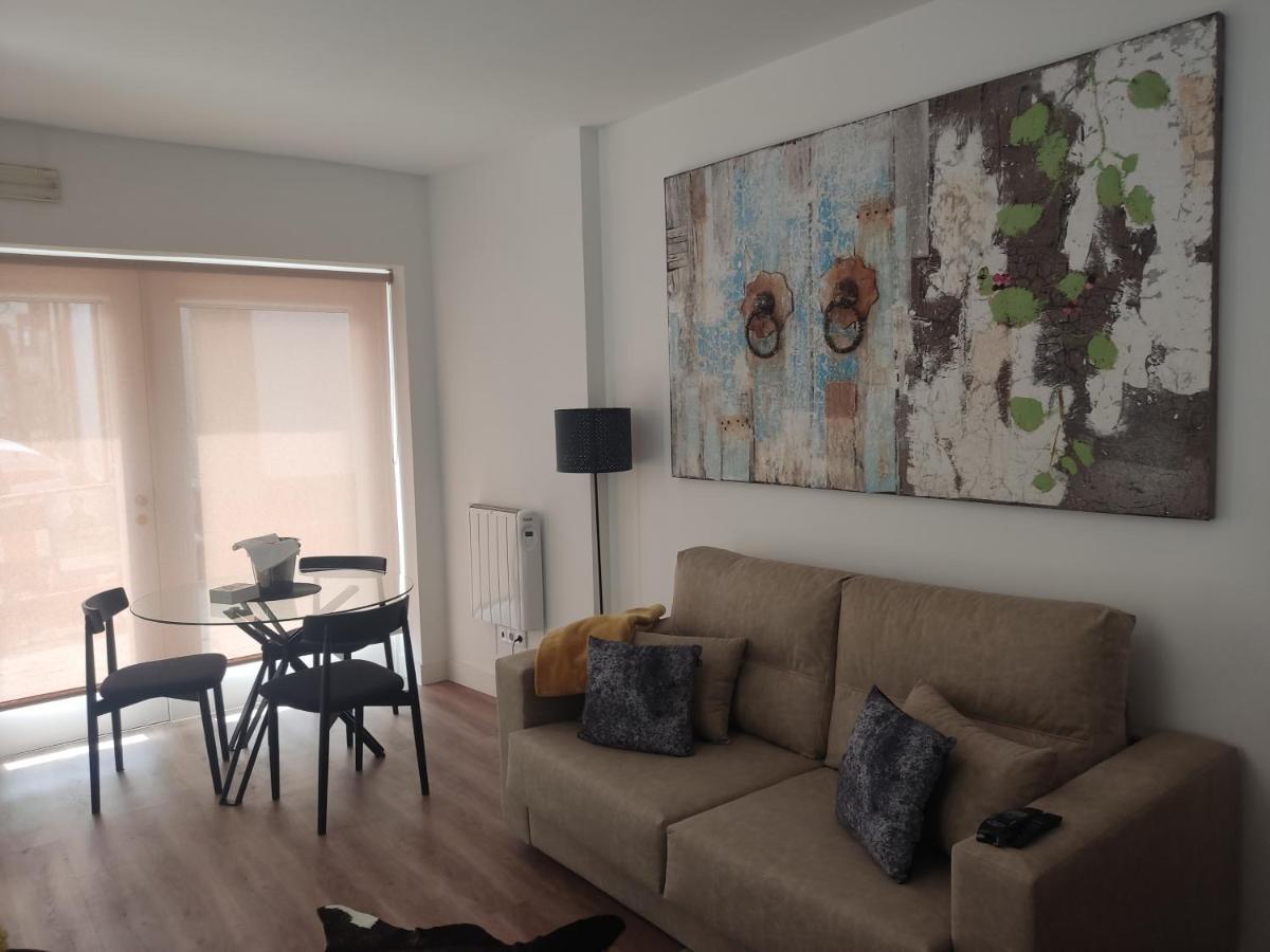 ビアナドカステロCasa Viela Cegaアパートメント エクステリア 写真